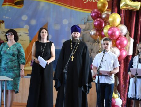 Последний звонок в Вейделевской средней школе